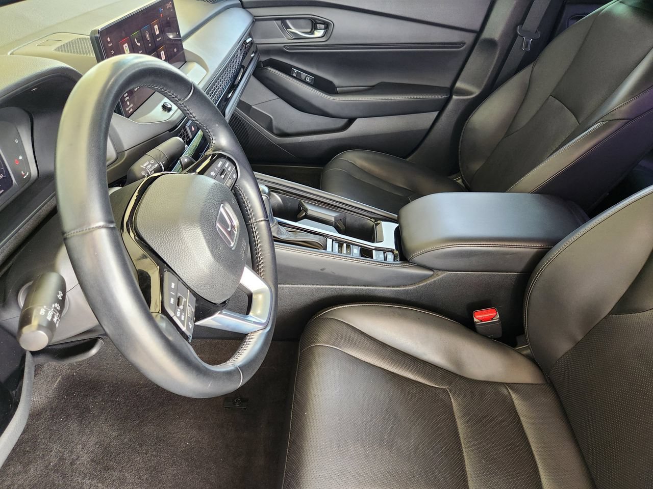 Used 2023 Honda Accord Touring image 12