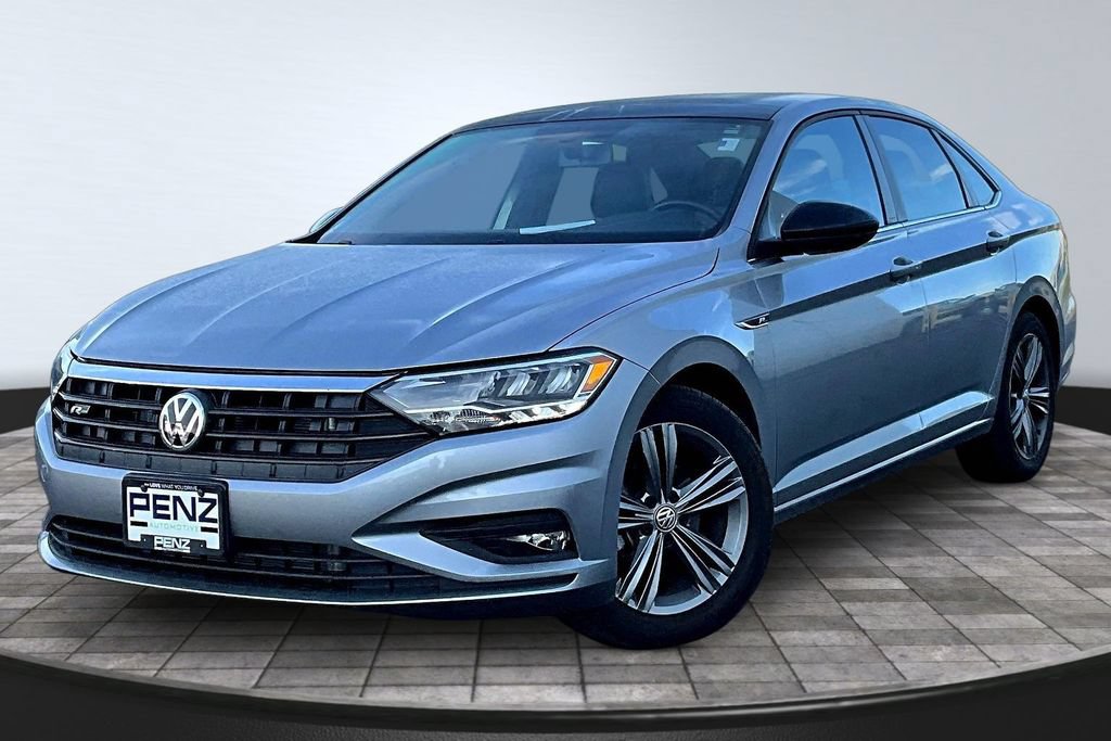 Used 2021 Volkswagen Jetta R-Line FWD image 1