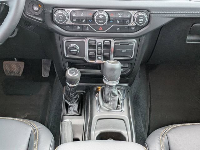 New 2026 Jeep Gladiator Sport AWD/4WD image 17