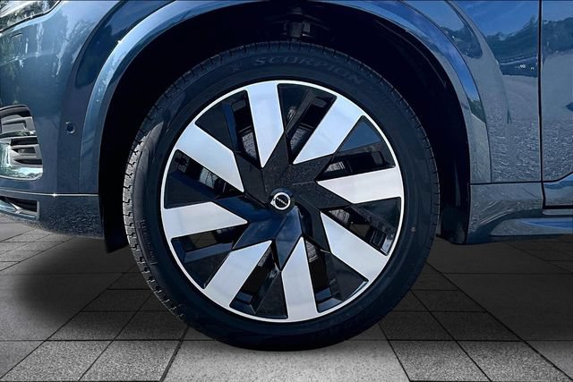 Used 2023 Volvo XC90 T8 Ultimate AWD/4WD image 38