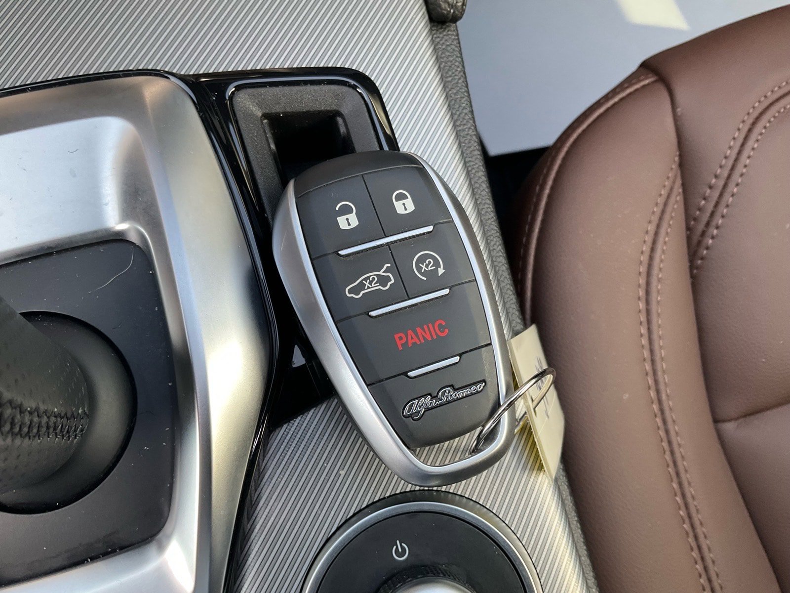 Used 2024 Alfa Romeo Stelvio Ti image 13