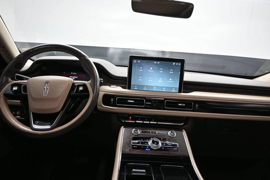 Used 2022 Lincoln Aviator Reserve w/ Equipment Group 201A RWD image 20