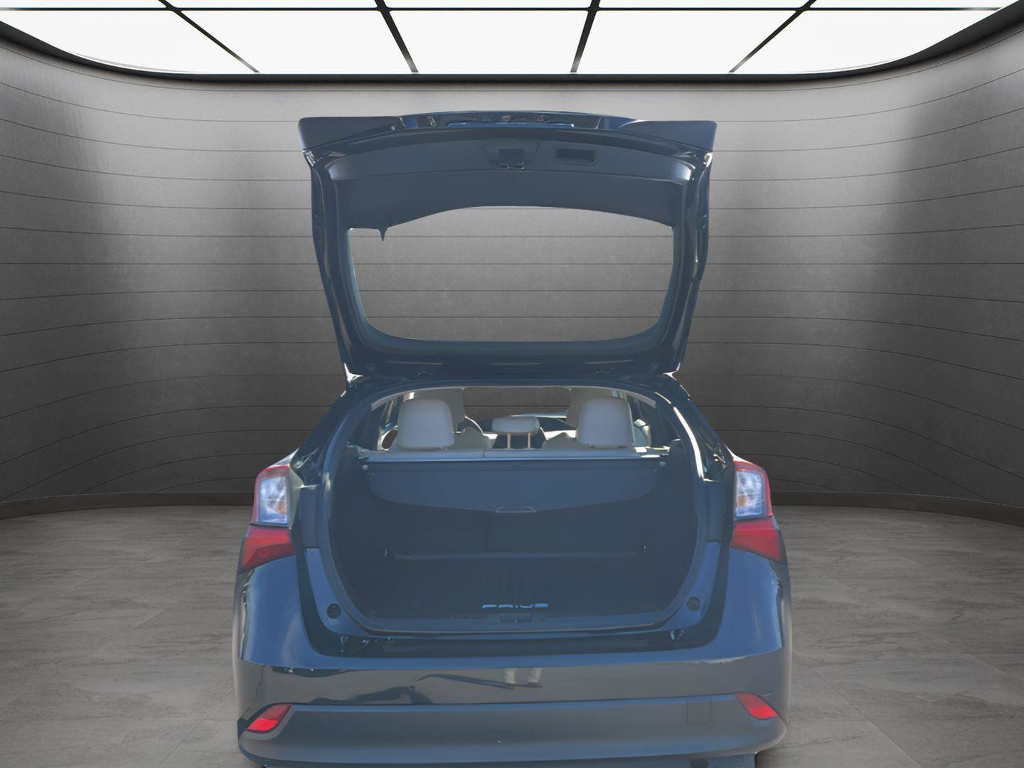 Used 2019 Toyota Prius XLE image 17