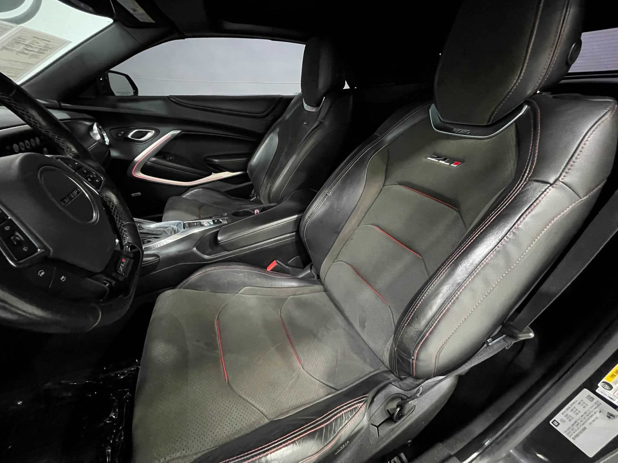 Used 2018 Chevrolet Camaro SS RWD image 12