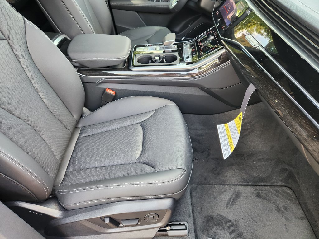 New 2027 Audi Q8 Premium Plus AWD/4WD image 16