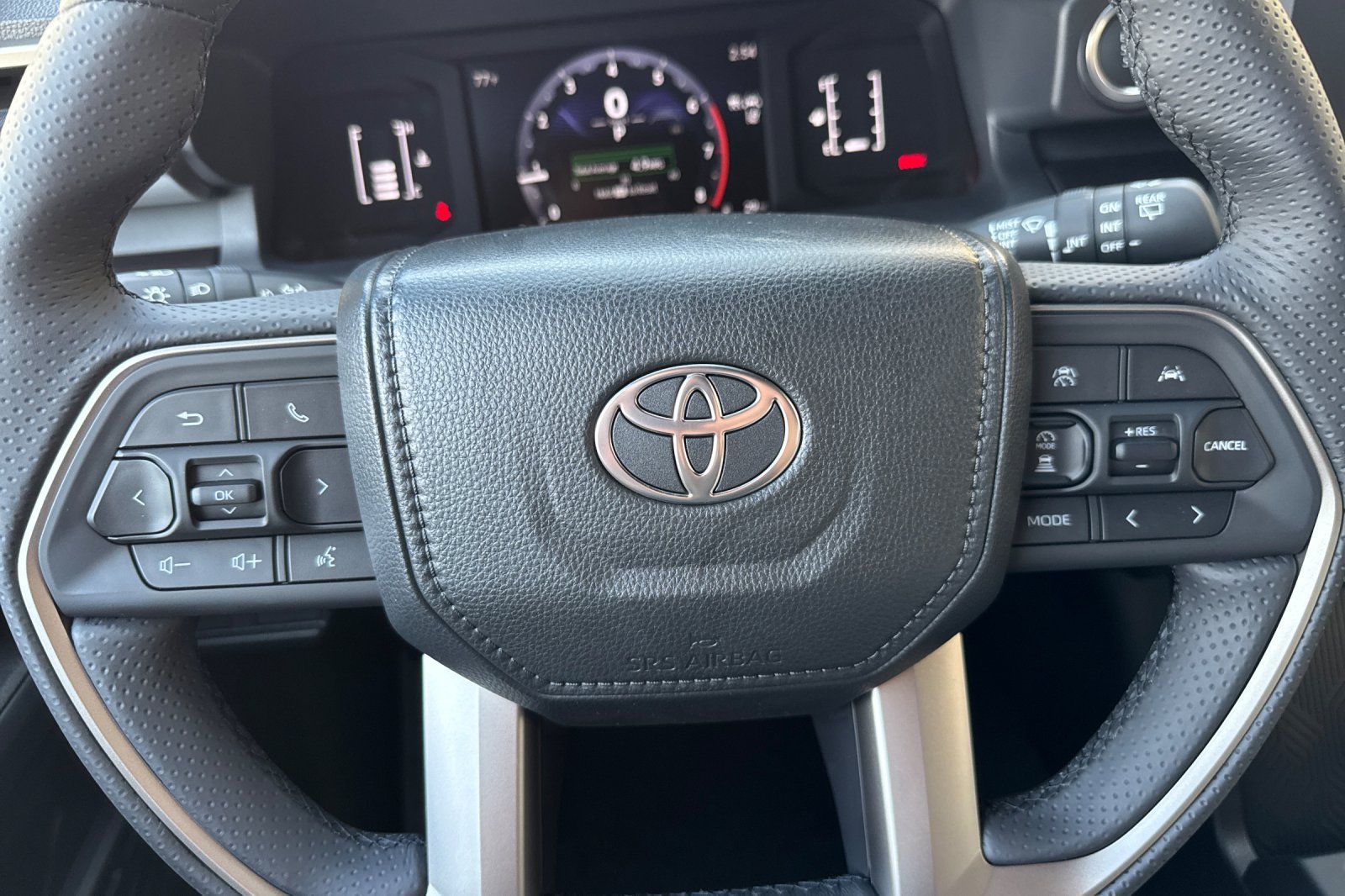 New 2026 Toyota 4Runner SR5 AWD/4WD image 27
