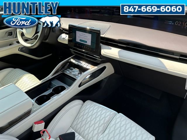 Used 2024 Lincoln Nautilus Black Label AWD/4WD image 10