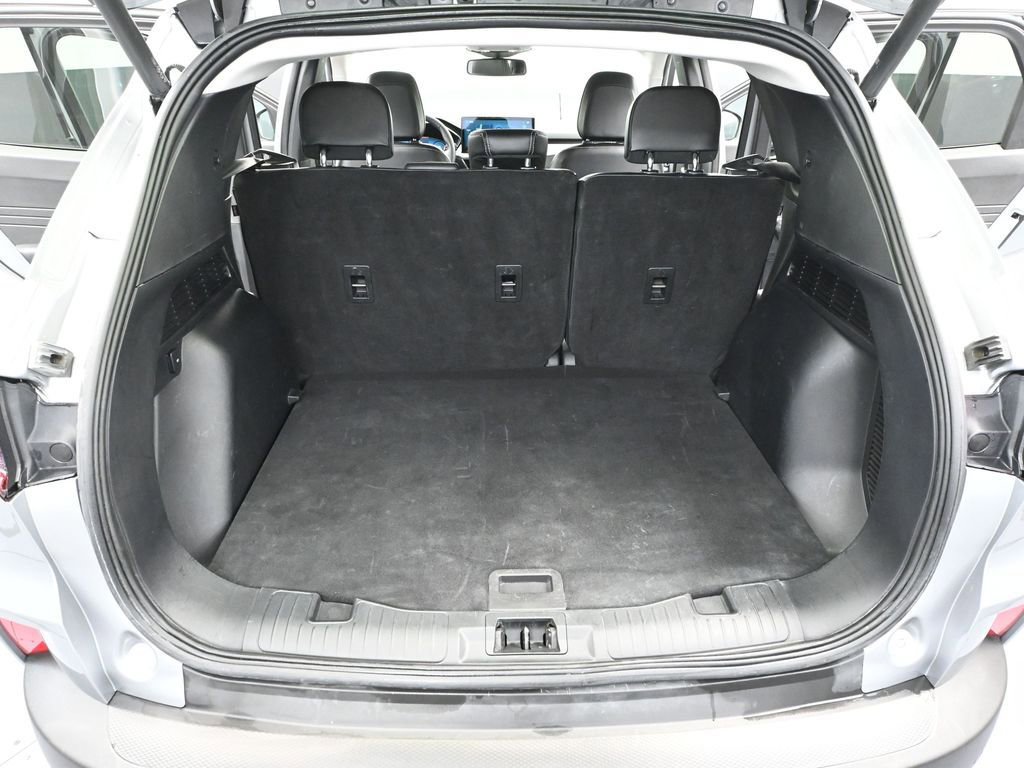 Used 2024 Ford Escape Platinum image 37