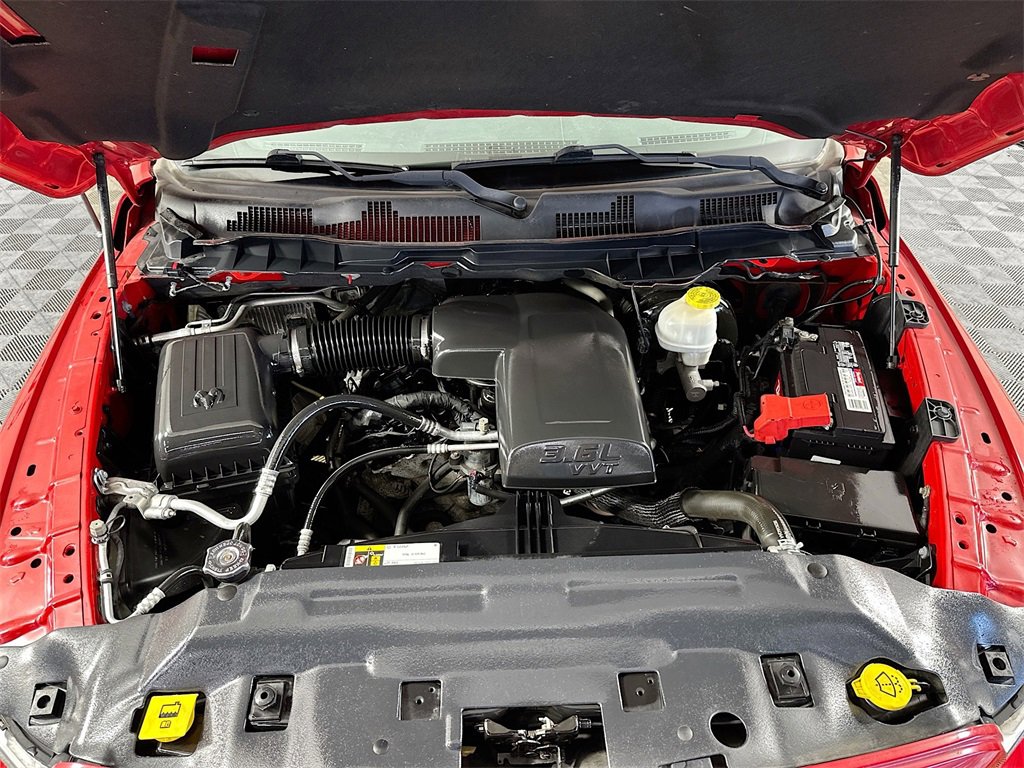 Used 2017 RAM 1500 Express image 33