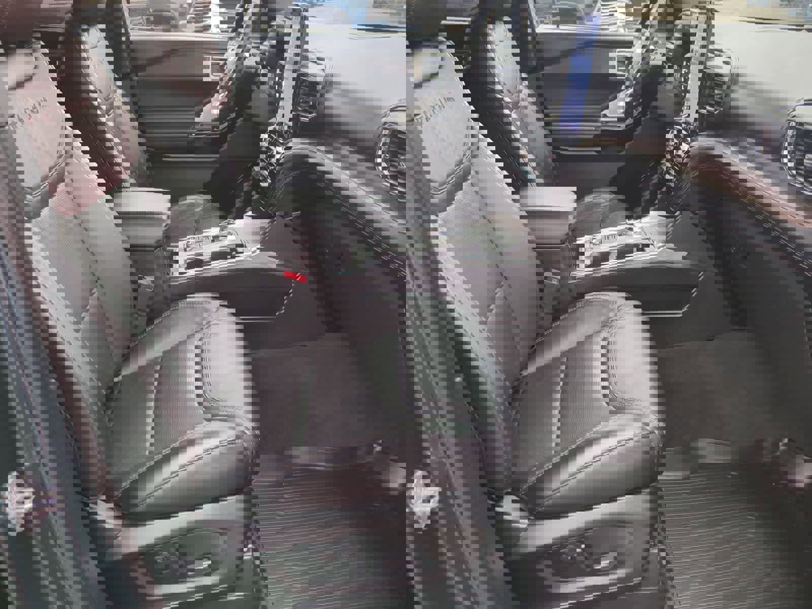 Used 2023 Ford Explorer Platinum w/ Technology Package image 23