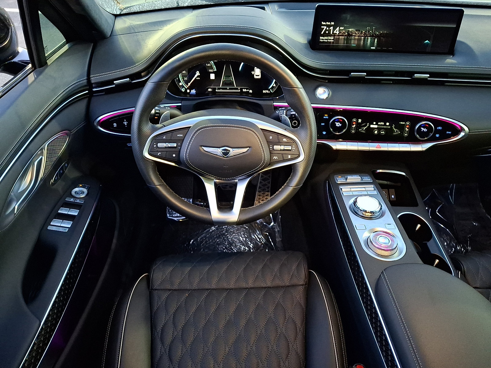 Certified 2025 Genesis GV70 3.5T Sport w/ Sport Prestige Package AWD/4WD image 11