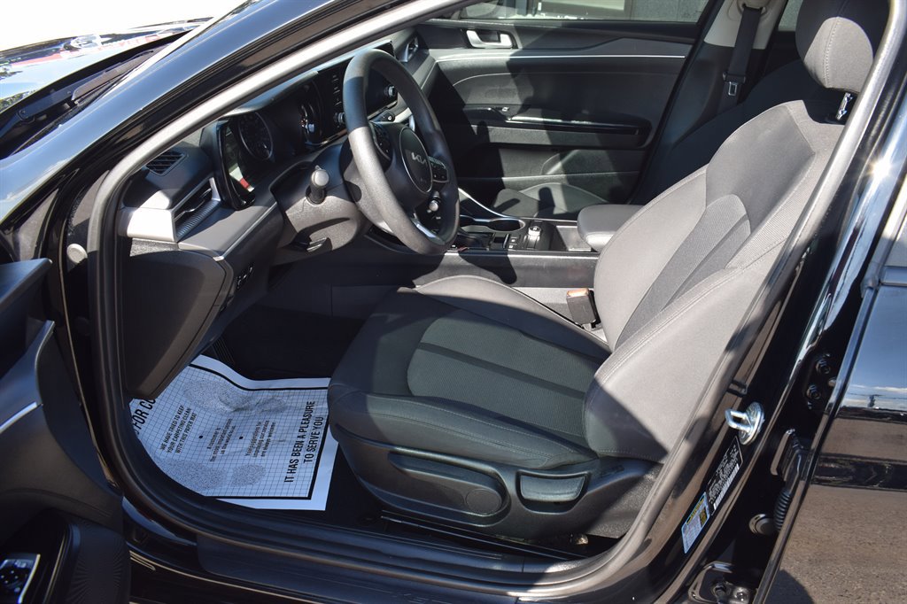 Used 2023 Kia K5 LXS image 6