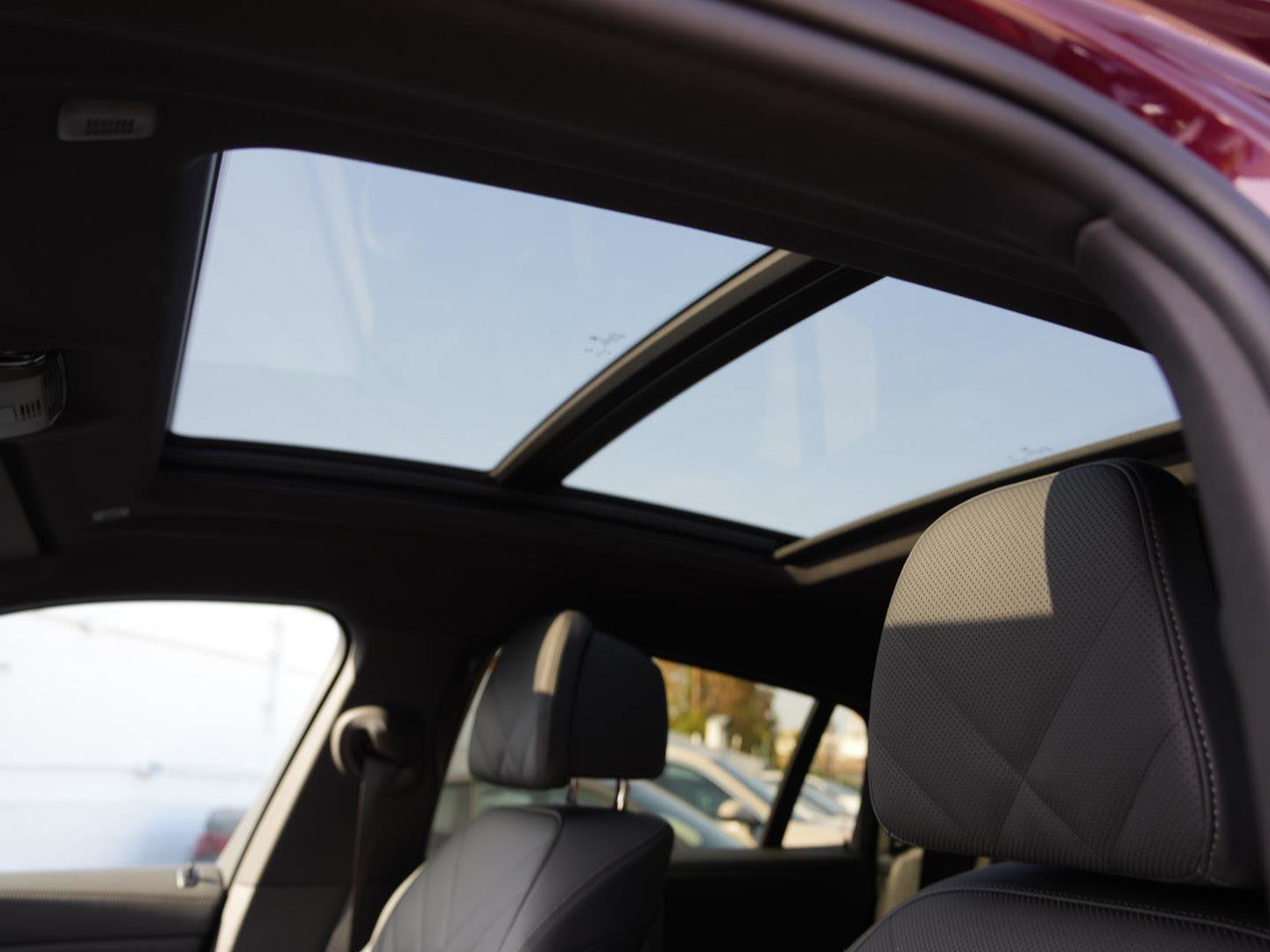 Used 2026 BMW X6 xDrive40i image 14