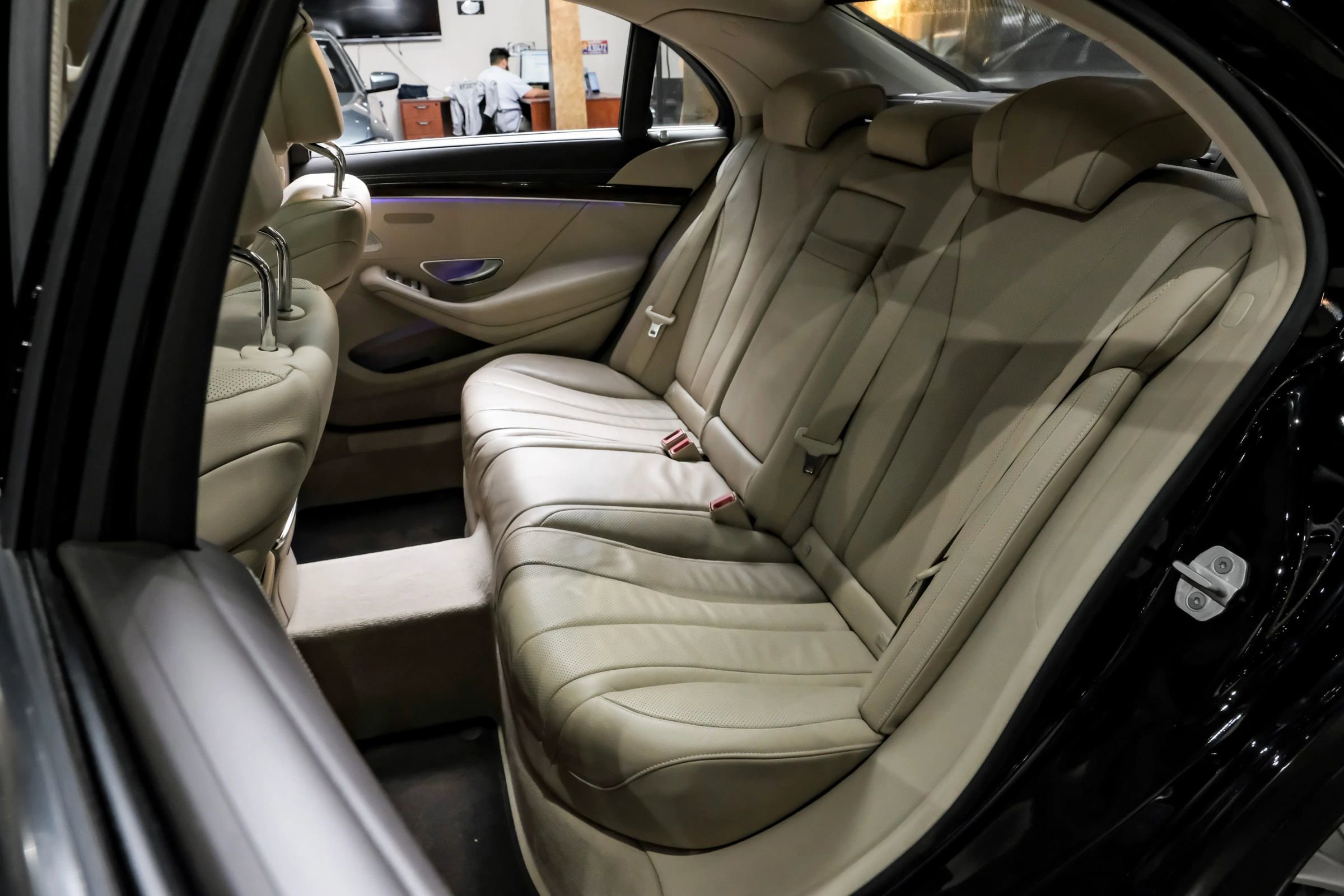 Used 2015 Mercedes-Benz S 550 Sedan image 40