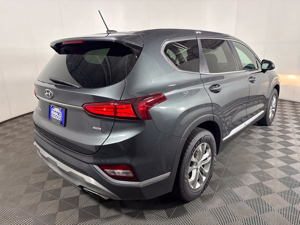 Used 2020 Hyundai Santa Fe SE AWD/4WD image 10