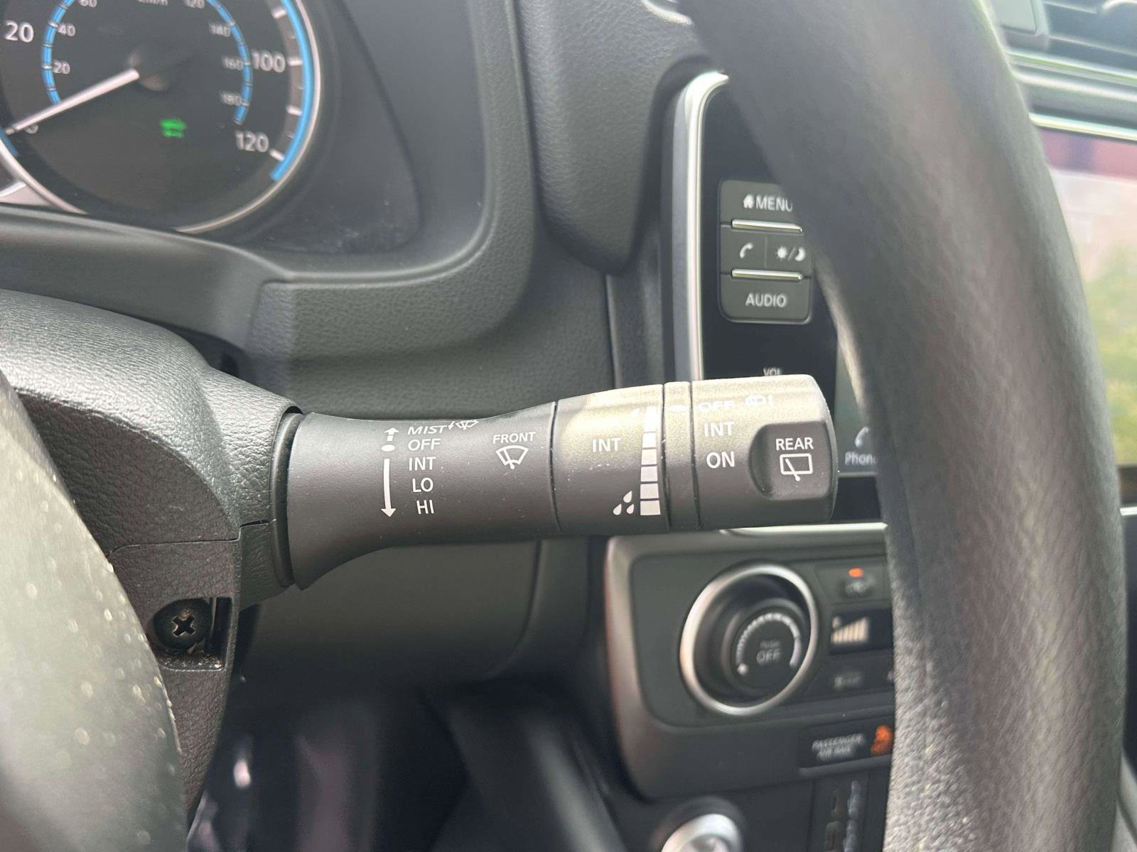 Used 2023 Nissan Leaf S image 20