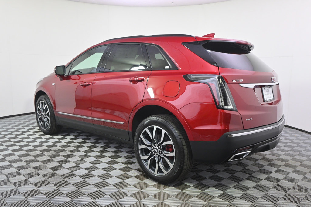 New 2026 Cadillac XT5 Sportv w/ LPO, Floor Liner Package AWD/4WD image 3