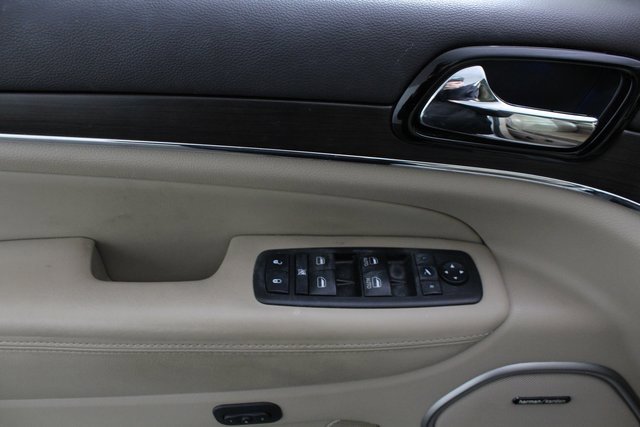 Used 2019 Jeep Grand Cherokee Overland image 23