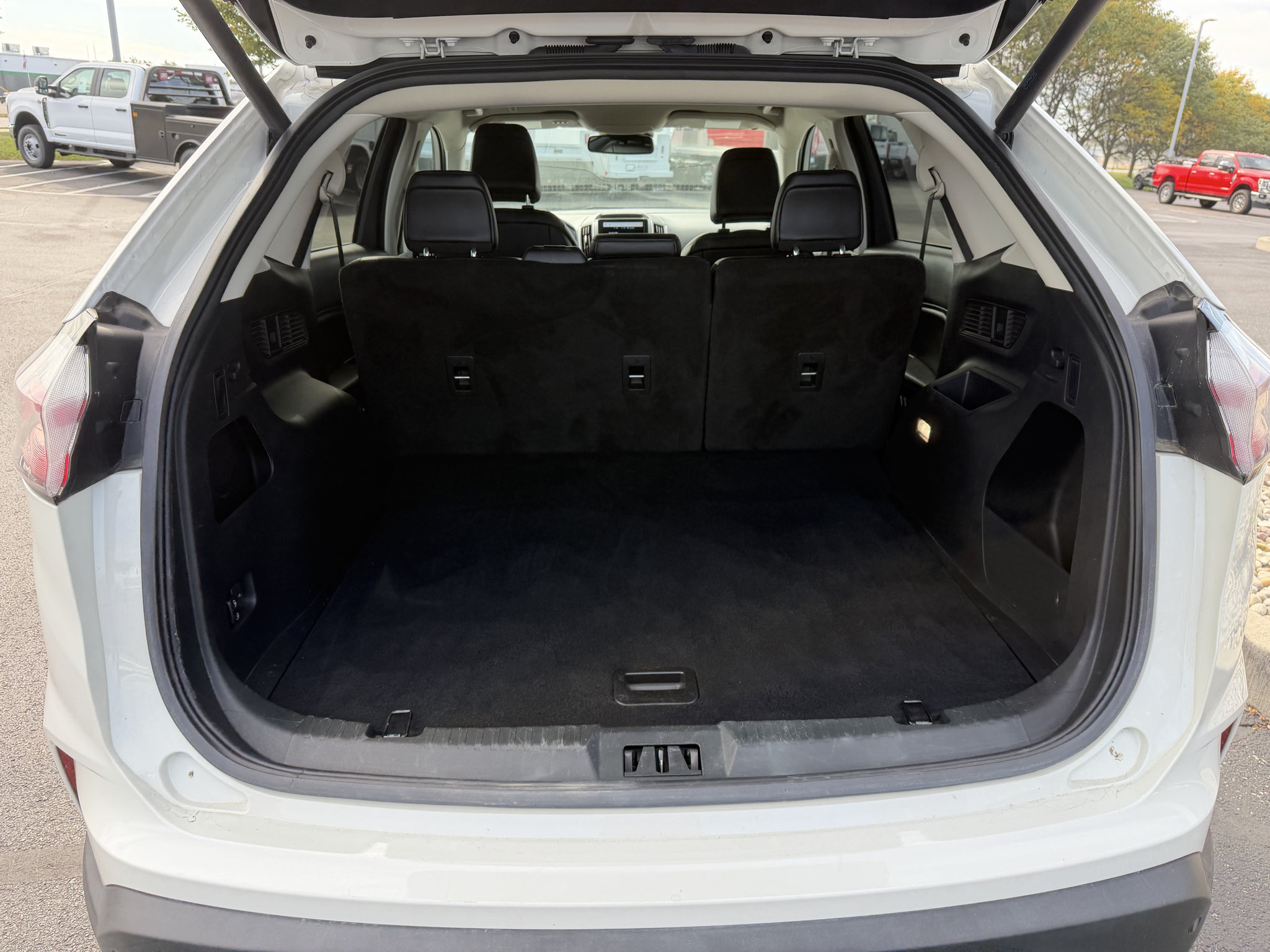 Used 2023 Ford Edge SEL w/ Convenience Package AWD/4WD image 16