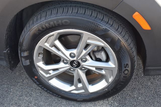 Used 2022 Hyundai Kona SEL image 11