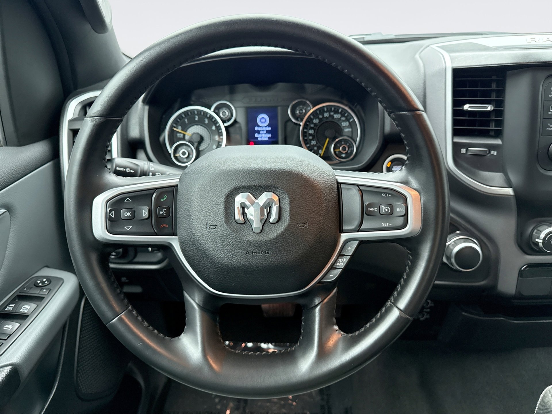 Used 2021 RAM 1500 Big Horn image 12