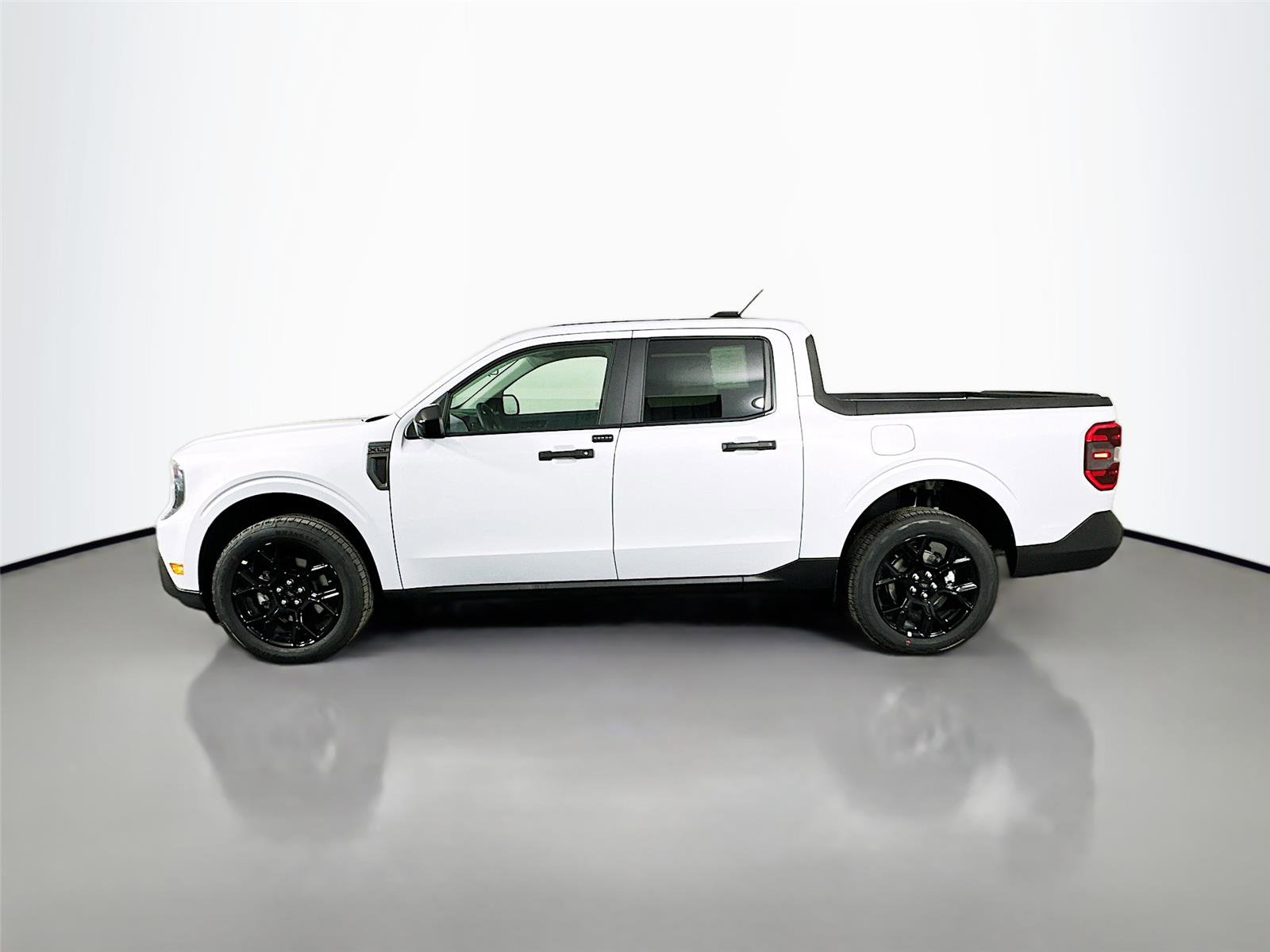 New 2026 Ford Maverick XLT w/ Equipment Group 301A image 8