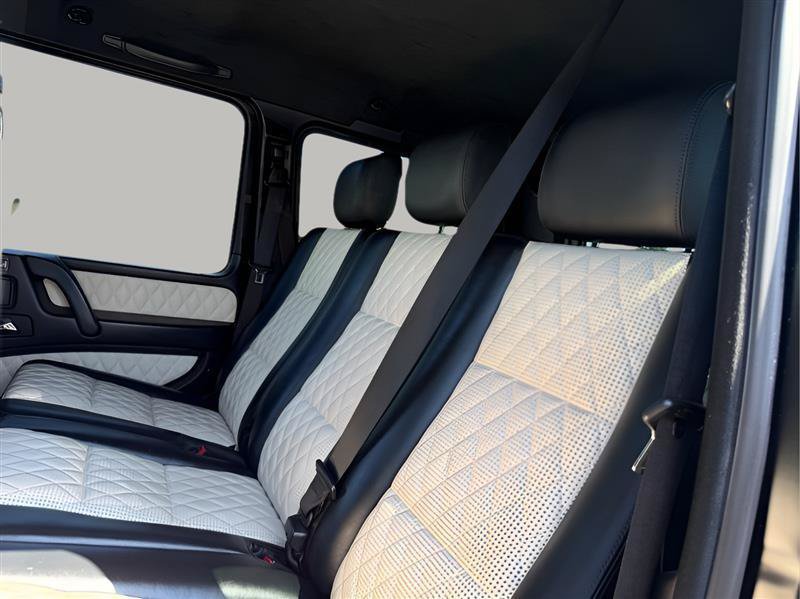 Used 2015 Mercedes-Benz G 63 AMG 4MATIC image 40