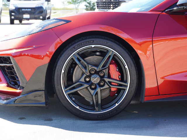 Used 2021 Chevrolet Corvette Stingray Premium Conv w/ Z51 Performance Package RWD image 11