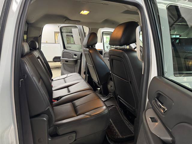 Used 2014 Chevrolet Silverado 3500 LTZ w/ LTZ Plus Package AWD/4WD image 11