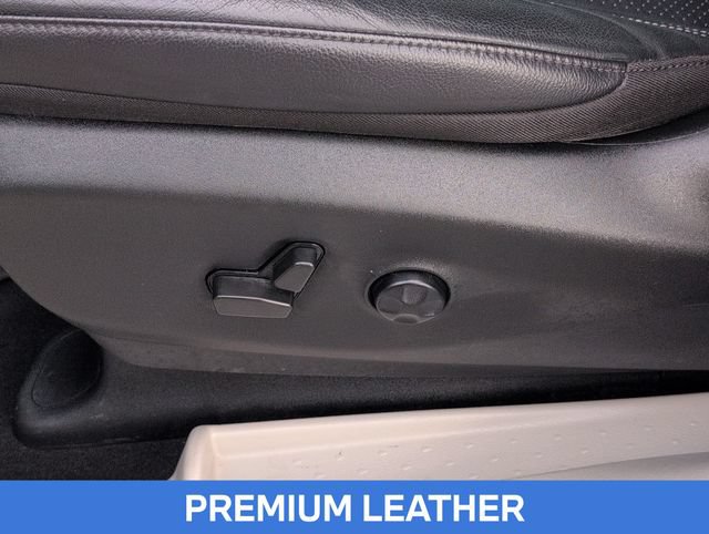 Used 2022 Chrysler Pacifica Touring-L AWD/4WD image 17