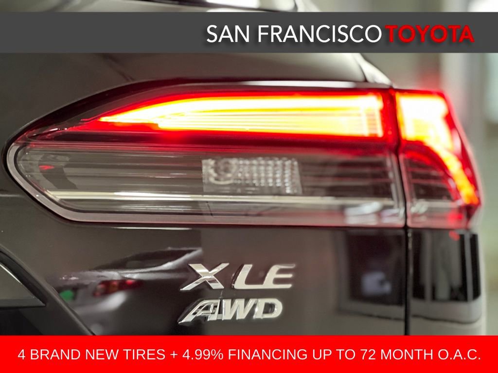 Certified 2022 Toyota Corolla Cross XLE image 10