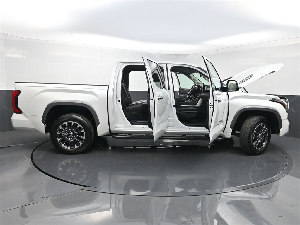 Used 2024 Toyota Tundra Limited image 38