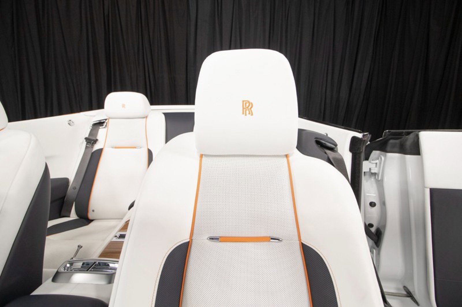 Used 2020 Rolls-Royce Dawn RWD image 23