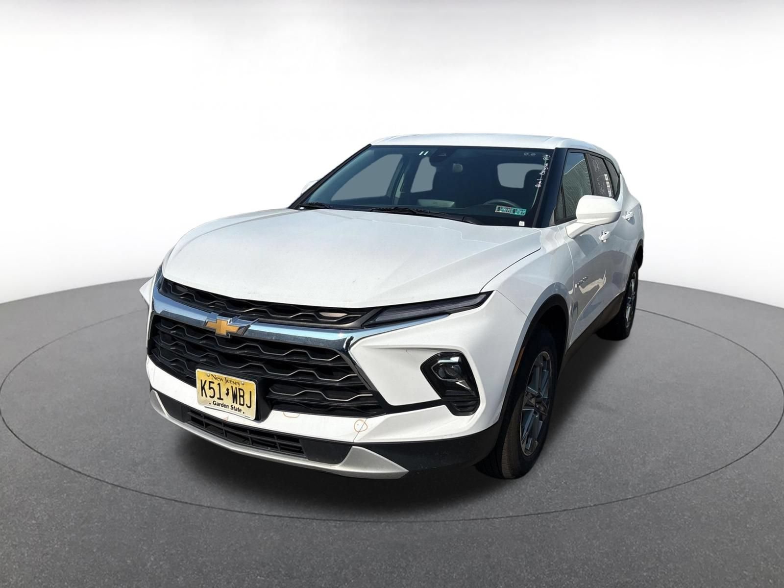 Used 2025 Chevrolet Blazer LT FWD image 6