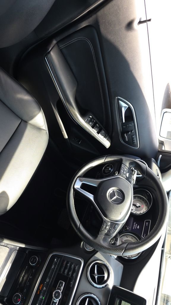 Used 2015 Mercedes-Benz GLA 250 4MATIC image 28