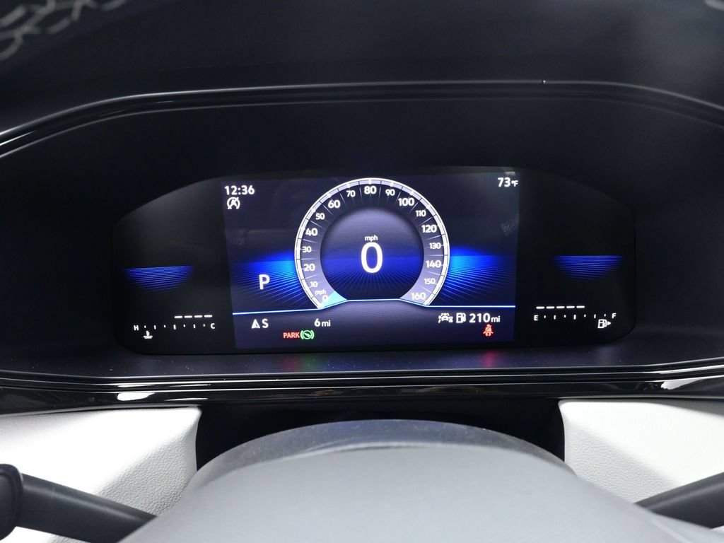 Used 2025 Volkswagen Taos SE FWD image 10