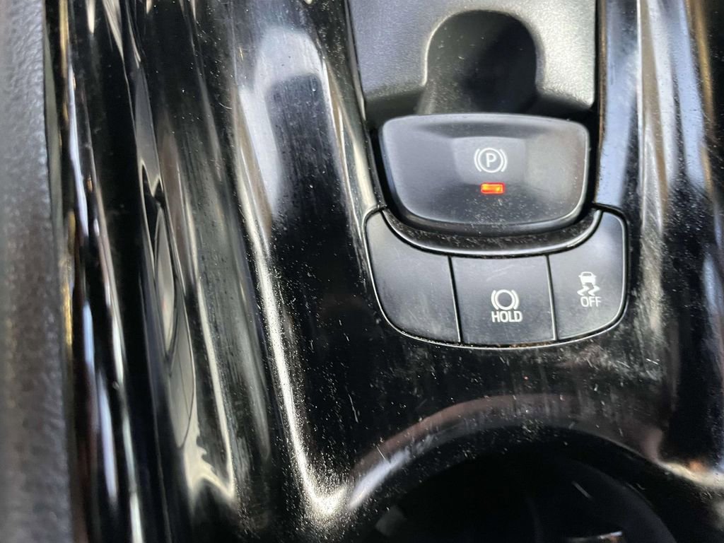 Used 2021 Toyota C-HR XLE image 42