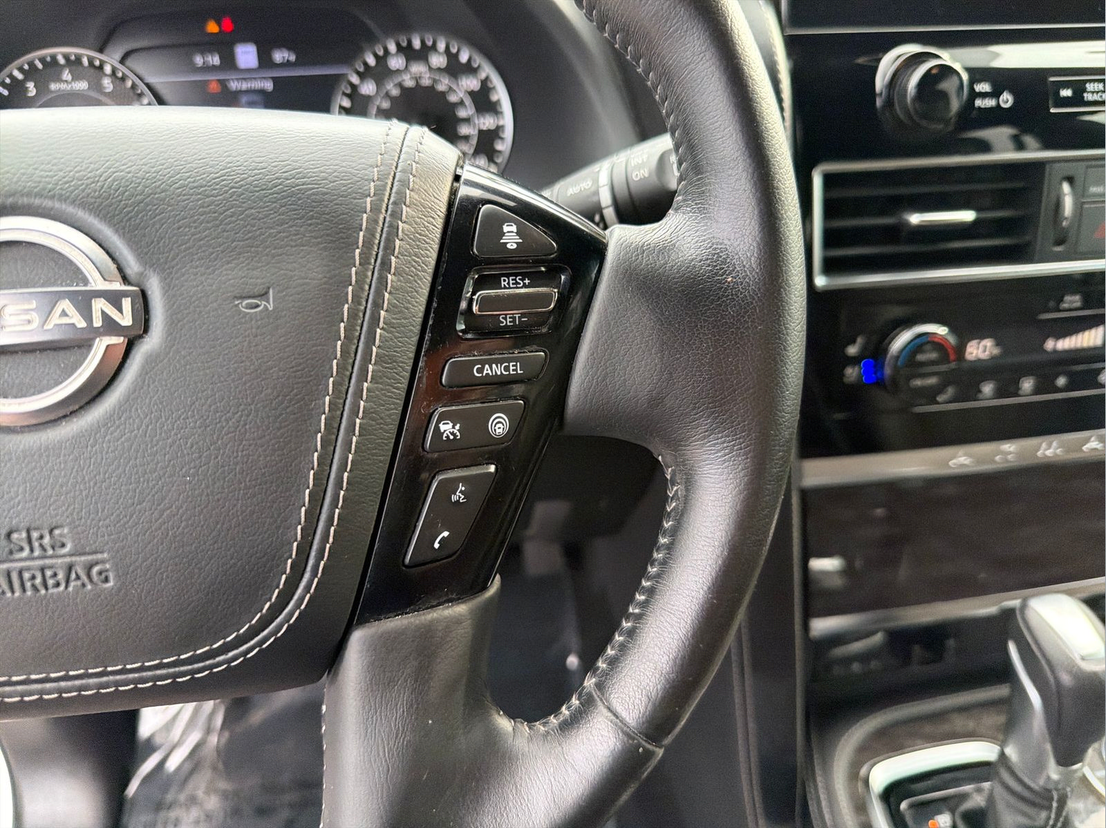 Used 2022 Nissan Armada Platinum w/ Captain's Chairs Package RWD image 14