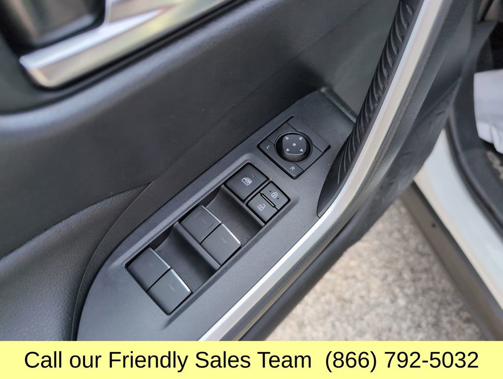 Used 2023 Toyota RAV4 SE w/ Weather & Moonroof Package image 13