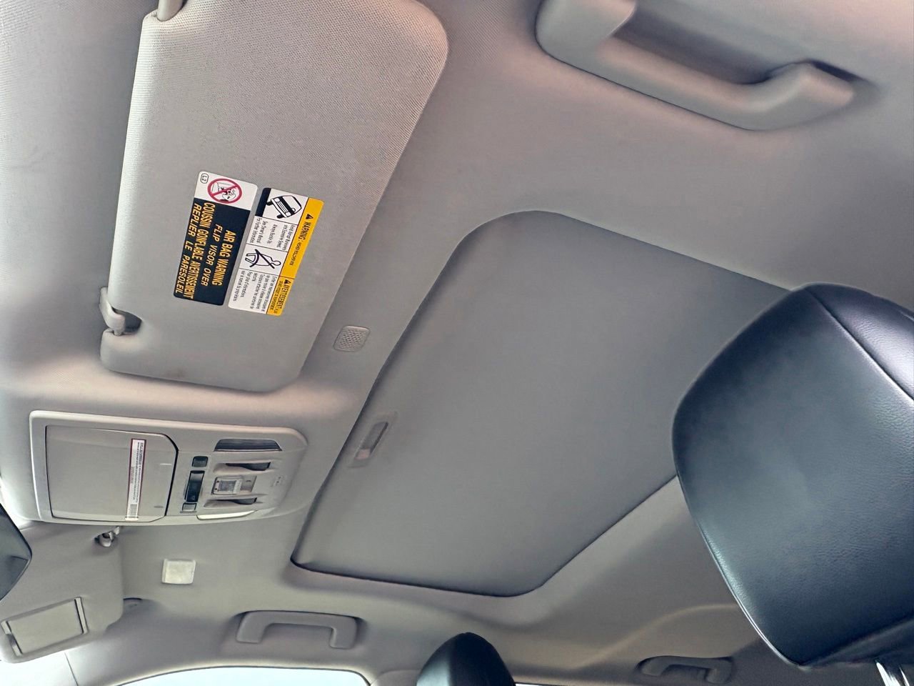 Used 2021 Toyota Highlander XLE FWD image 32