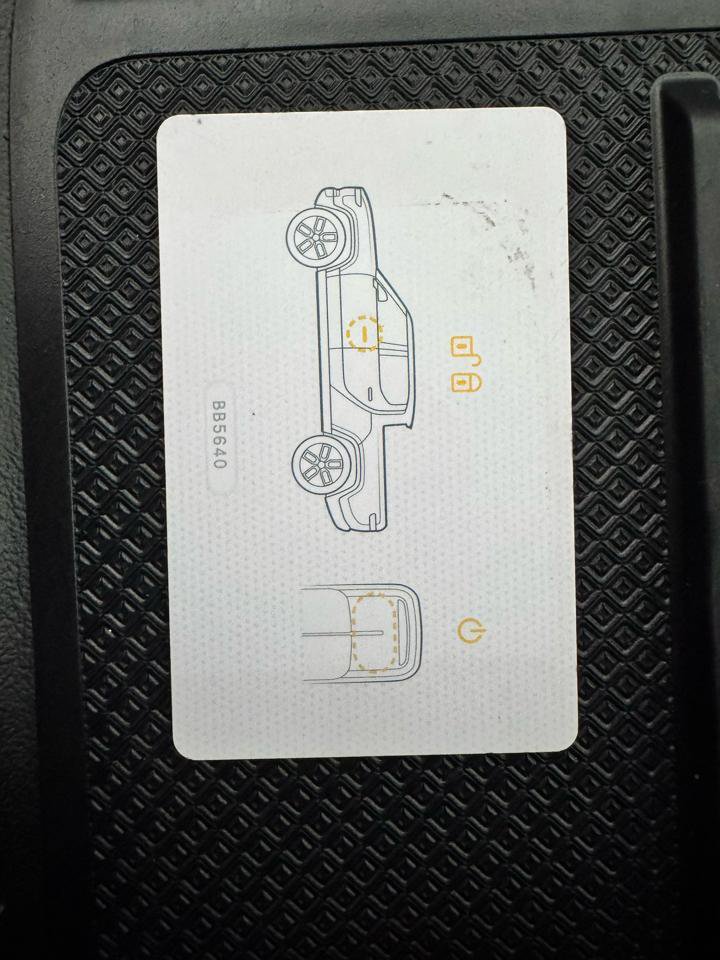 Used 2025 Rivian R1T Adventure AWD/4WD image 33
