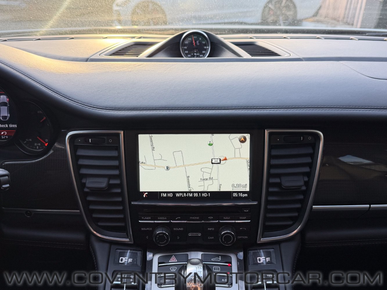 Used 2016 Porsche Panamera GTS AWD/4WD image 19