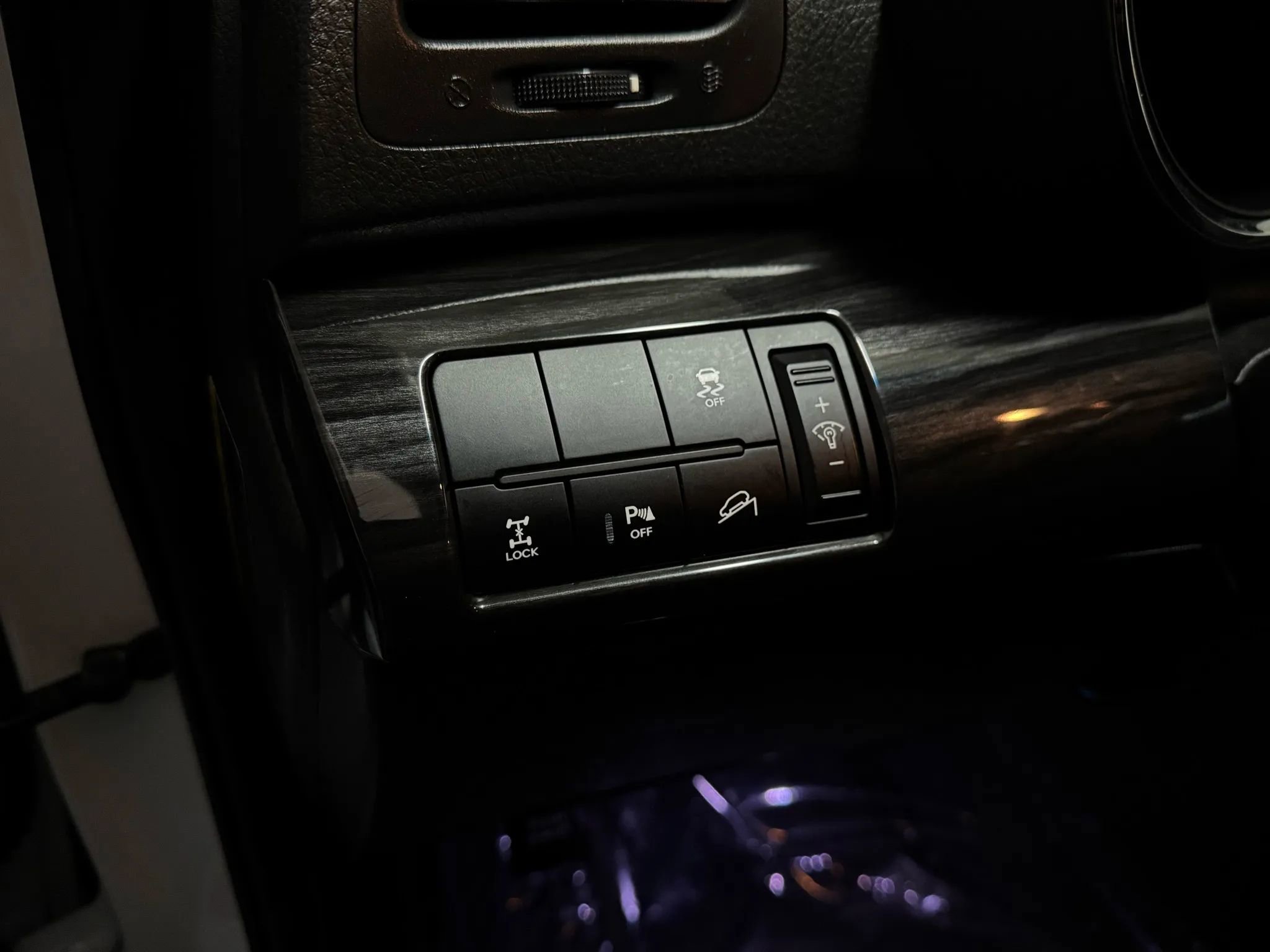 Used 2013 Kia Sorento LX w/ Convenience Pkg image 18