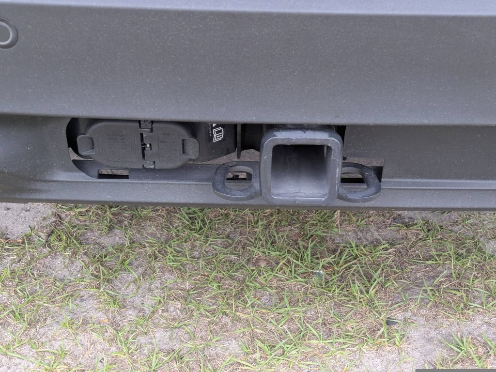 Used 2025 Ford Explorer Active RWD image 10
