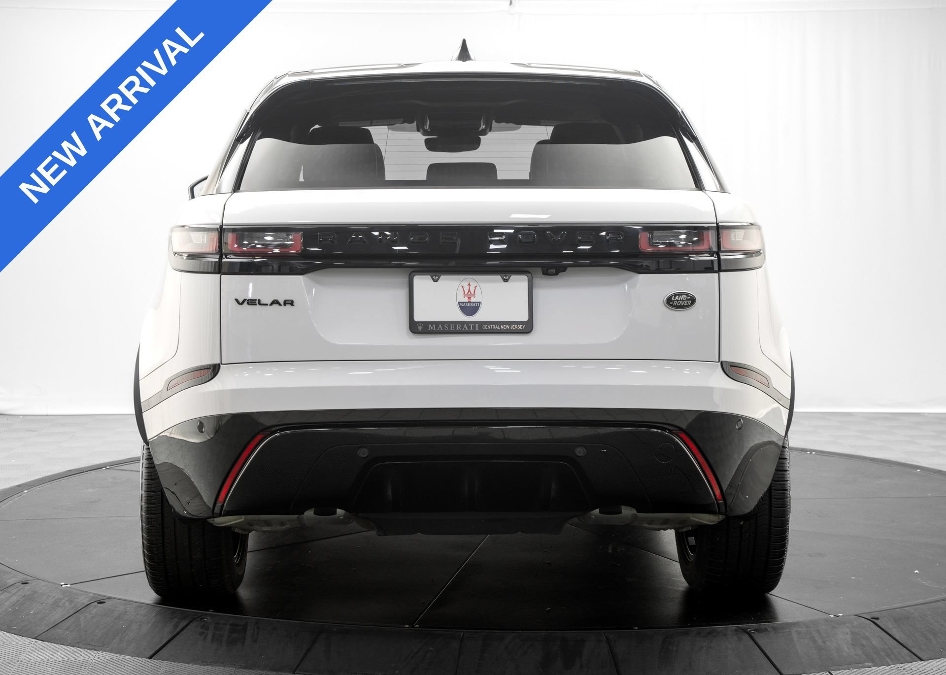 Used 2022 Land Rover Range Rover Velar R-Dynamic S AWD/4WD image 6