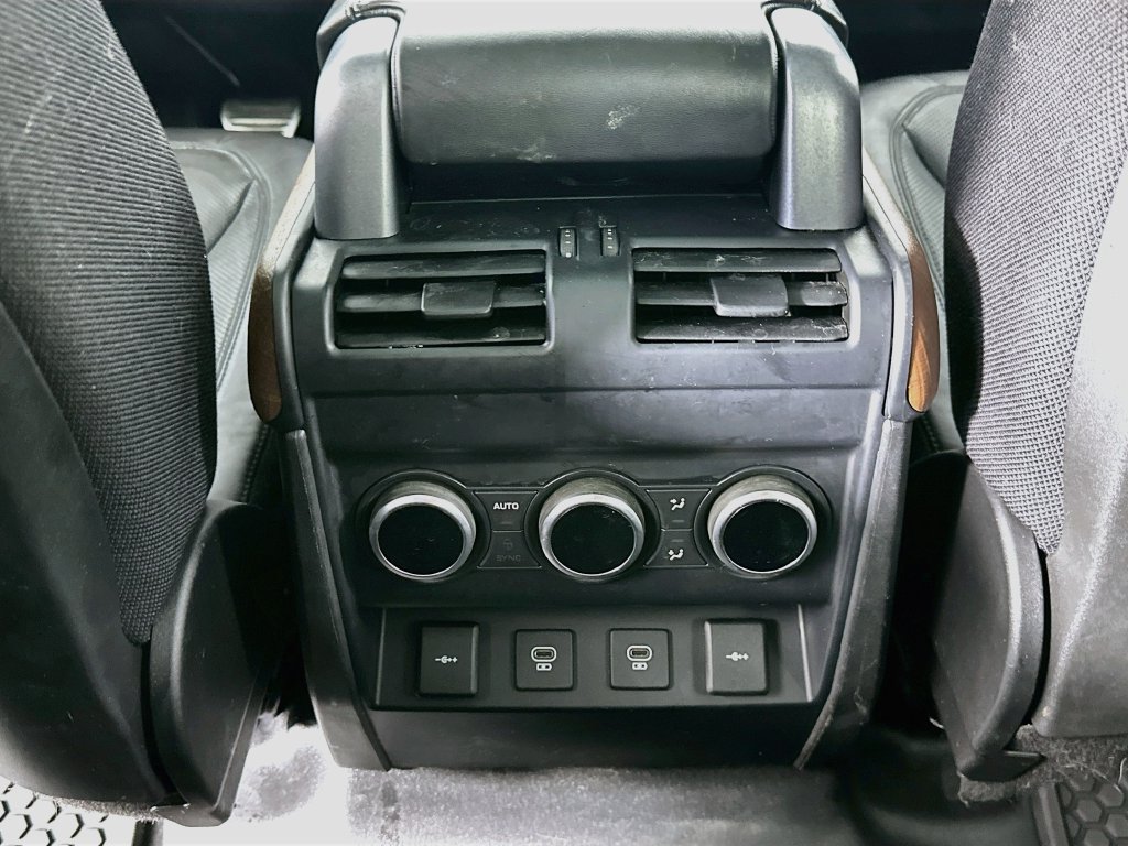 Used 2021 Land Rover Defender 110 X AWD/4WD image 22