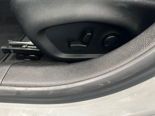 Used 2022 Jeep Compass Limited image 18