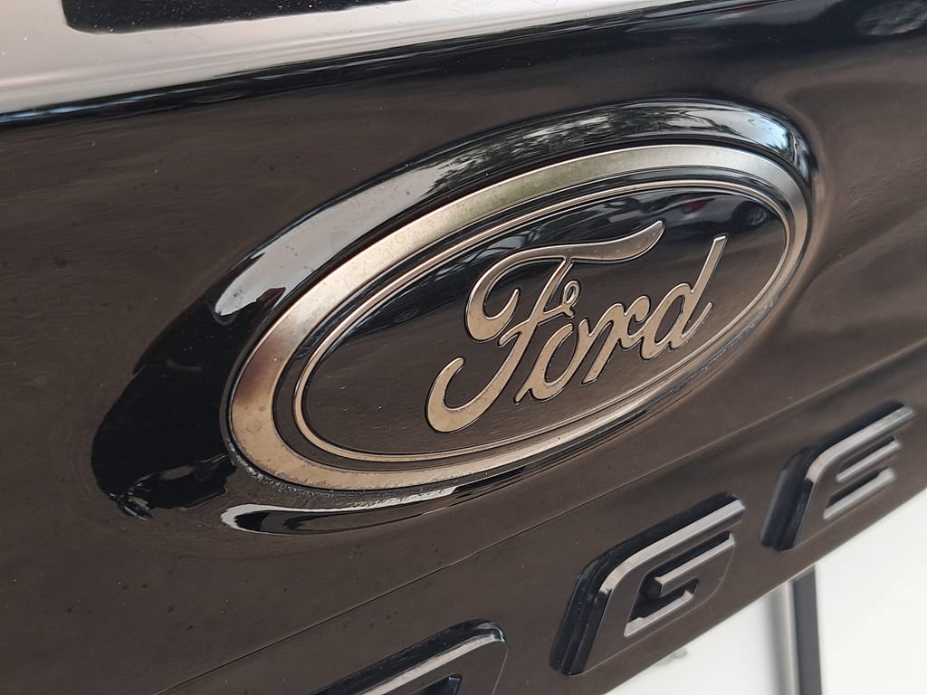 Certified 2024 Ford Edge SE w/ Black Appearance Package AWD/4WD image 6