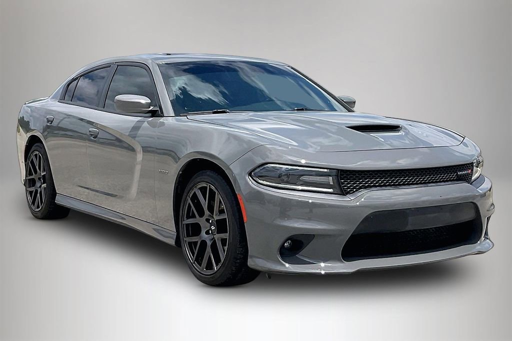 Used 2018 Dodge Charger R/T w/ Plus Group RWD image 1