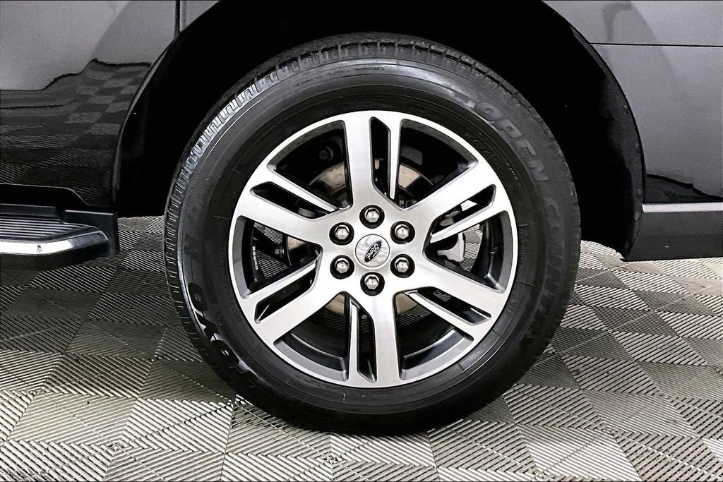 Used 2023 Ford Expedition Max Limited image 8
